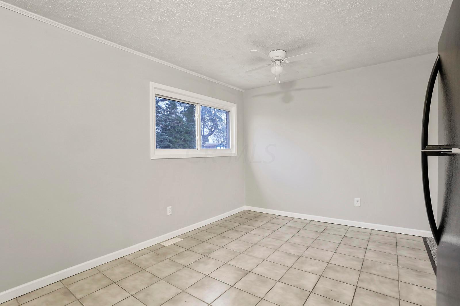 373 Lombard Road Columbus, OH 43228 - Photo 12 of 25 Gallery Image 12