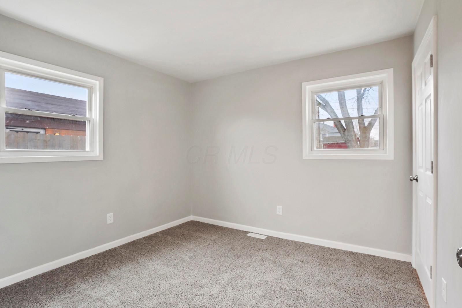 373 Lombard Road Columbus, OH 43228 - Photo 14 of 25 Gallery Image 14