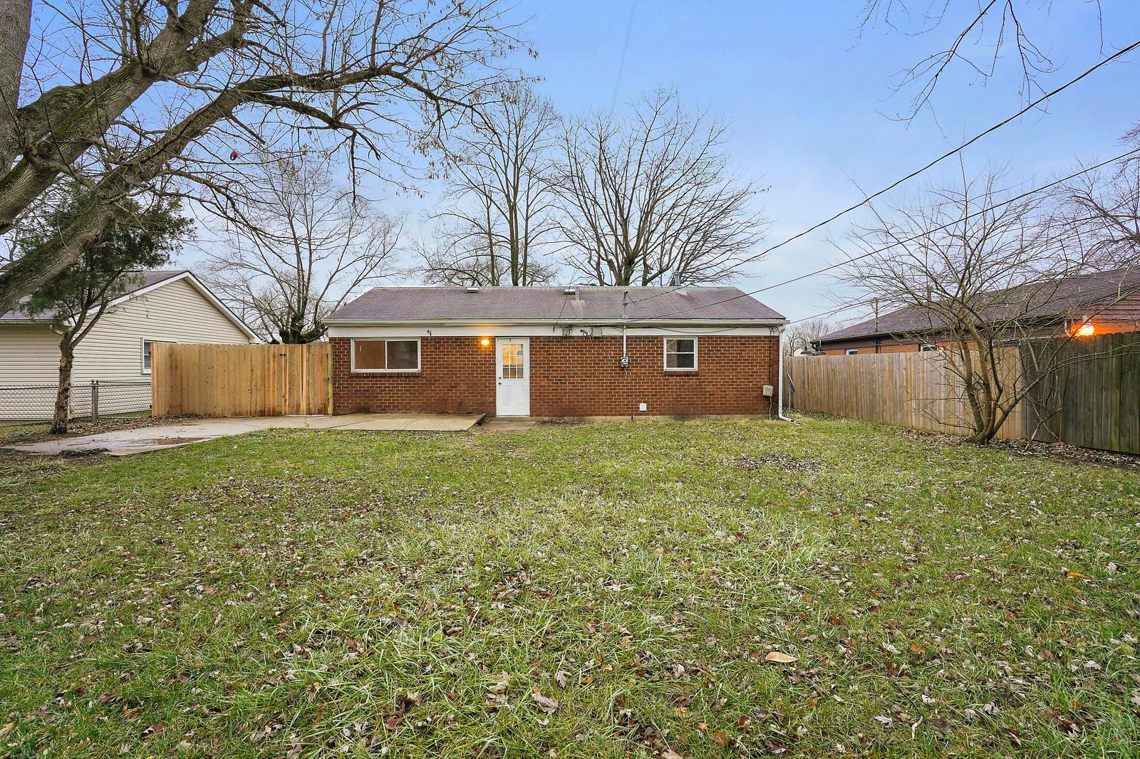 373 Lombard Road Columbus, OH 43228 - Photo 23 of 25 Gallery Image 23