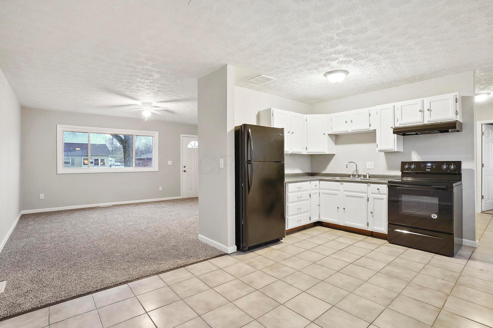 373 Lombard Road Columbus, OH 43228 - Photo 8 of 25 Gallery Image 8