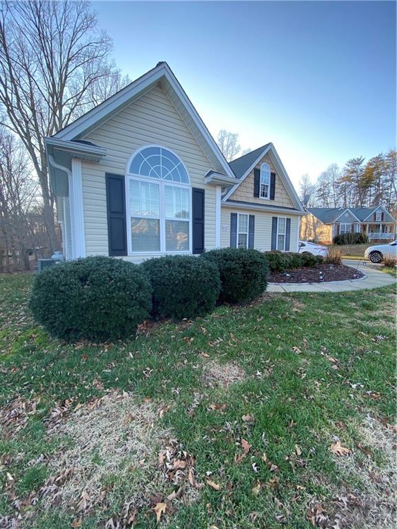 872 Ridge View Terrace Rural Hall, NC 27045 - Photo 8 of 48