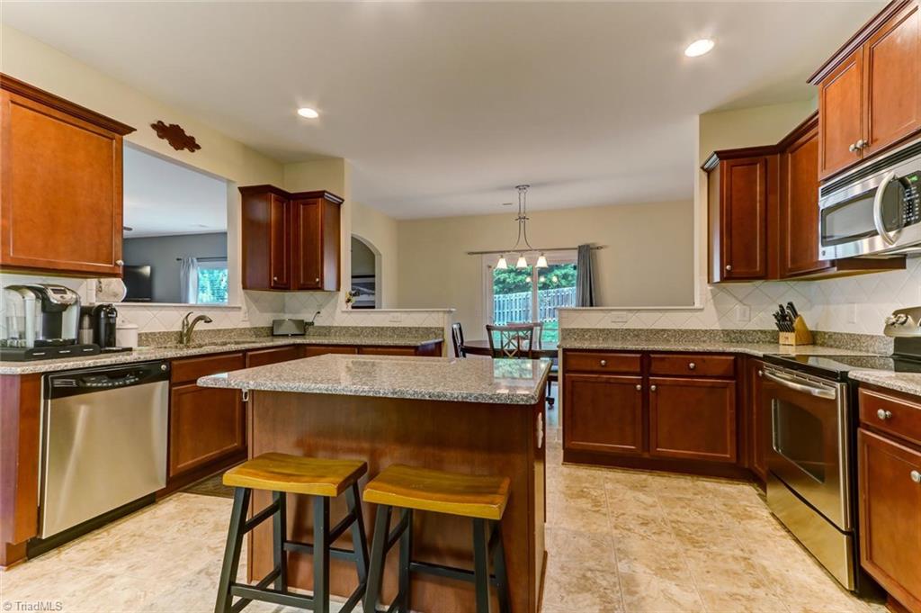 5429 Broadleaf Road Summerfield, NC 27358 - Photo 12 of 30 Gallery Image 12