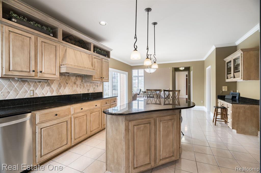 2880 Baytree Court Rochester, MI 48306 - Photo 20 of 74