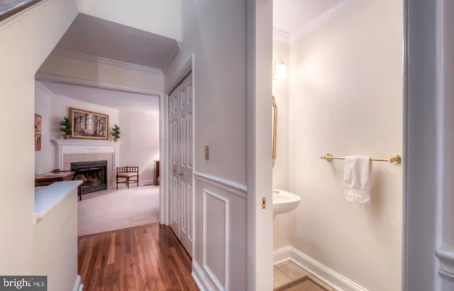 a view of a living room