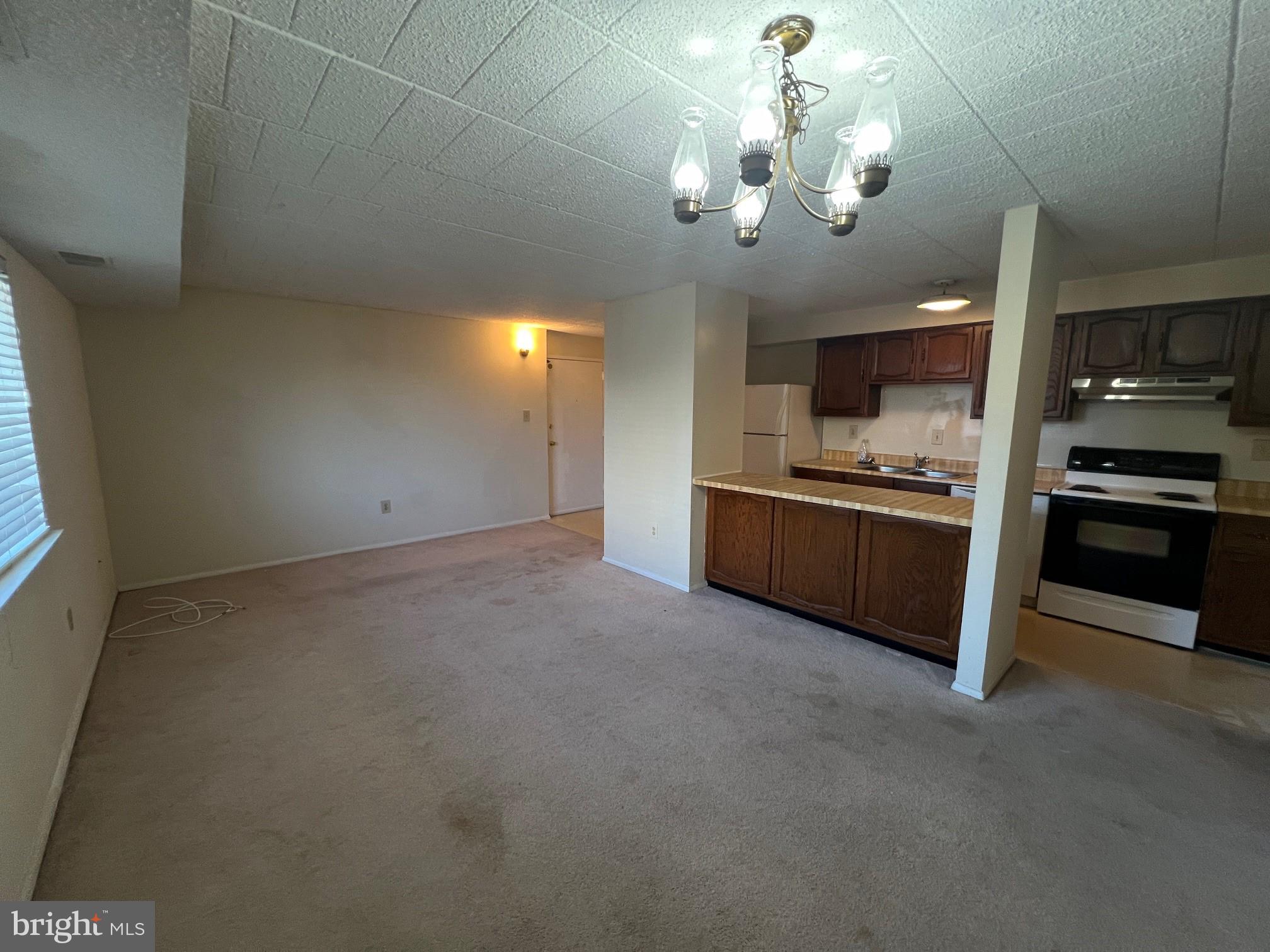 1001 E Heather Ridge Drive, Unit E Frederick, MD 21702 - Photo 3 of 9