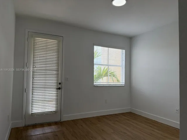 $3,300 | 14934 Southwest 41st Lane, Unit 14934, Miami, FL 33185