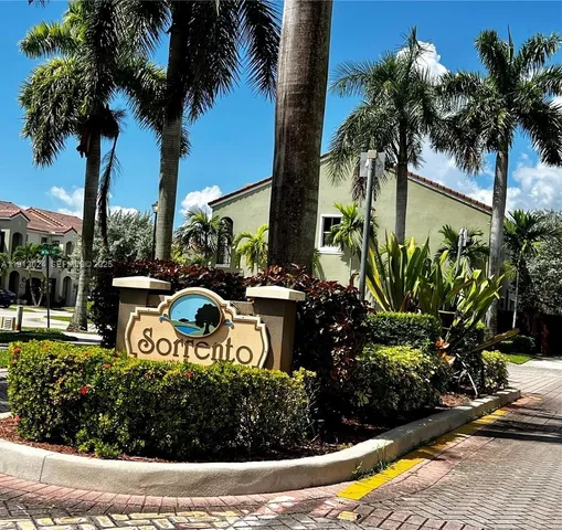 $3,100 | 14934 Southwest 41st Lane, Unit 14934, Miami, FL 33185