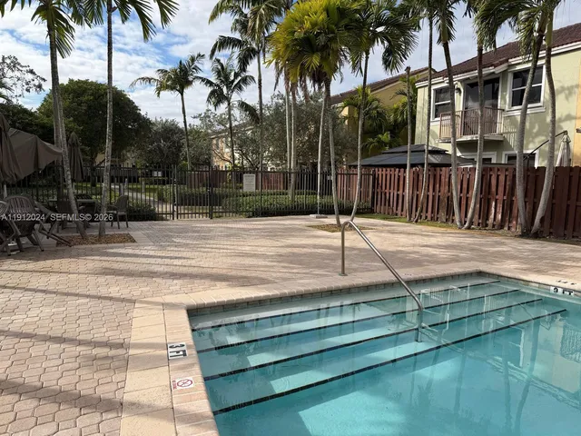 $3,300 | 14934 Southwest 41st Lane, Unit 14934, Miami, FL 33185