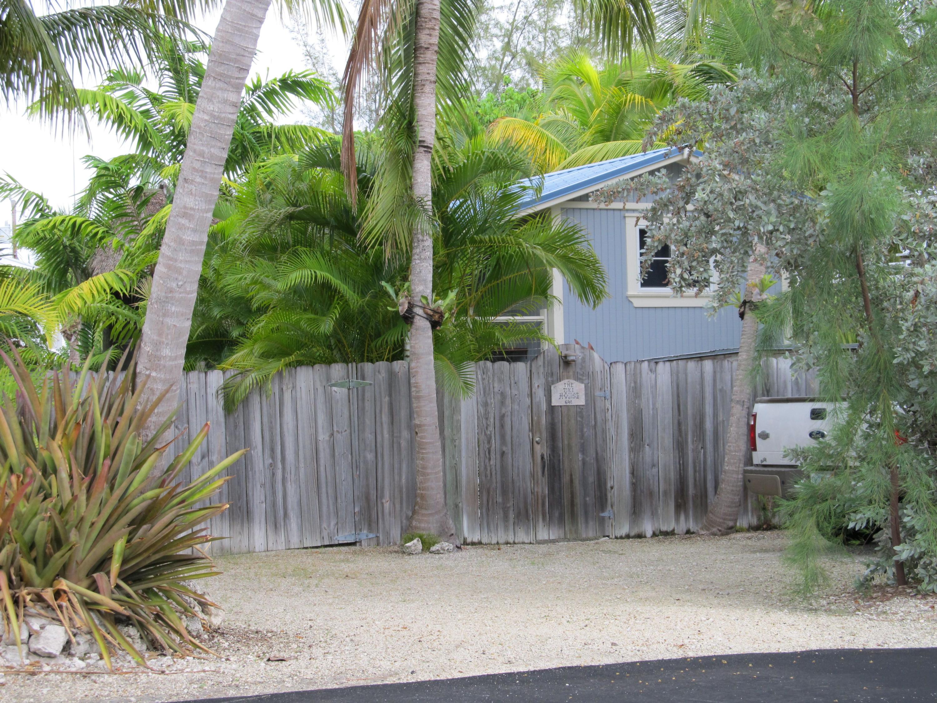 641 Pirates Road Summerland Key, FL 33042 - Photo 35 of 35 parking at Guest House (Tiki) compound