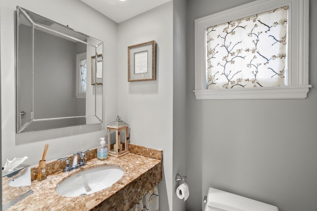 58 Ferncroft Road Newton, MA 02468 - Photo 31 of 41
