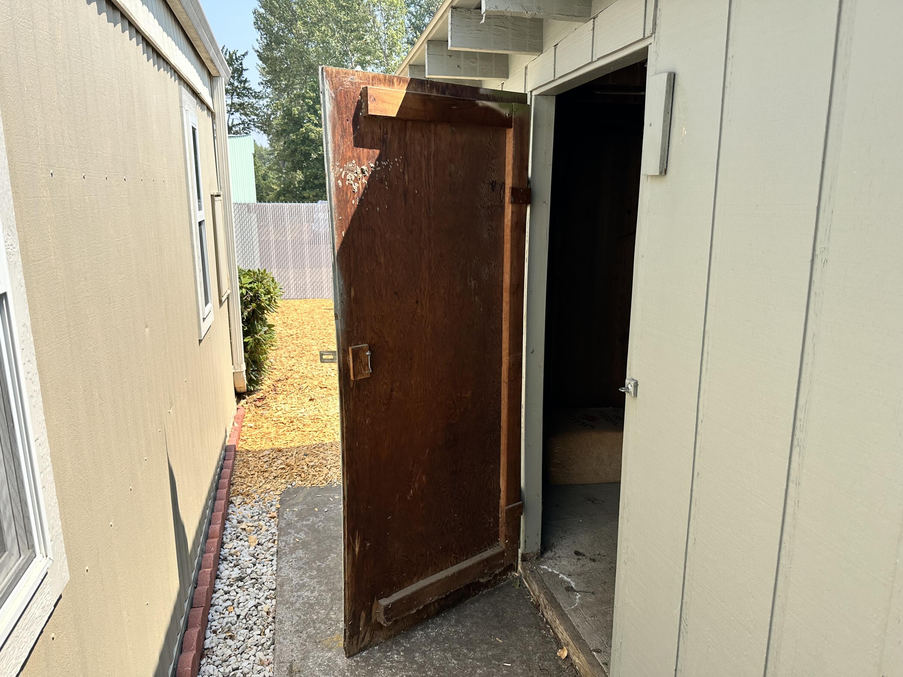 2252 West Table Rock Road, Unit 207 Medford, OR 97501 - Photo 36 of 39 Shed one