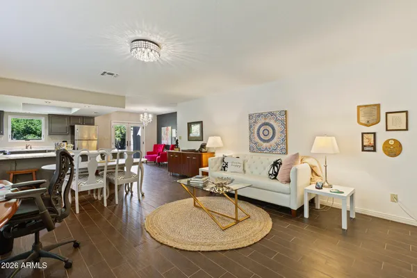 $2,700,000 | 2106 East La Vieve Lane, Tempe, AZ 85284