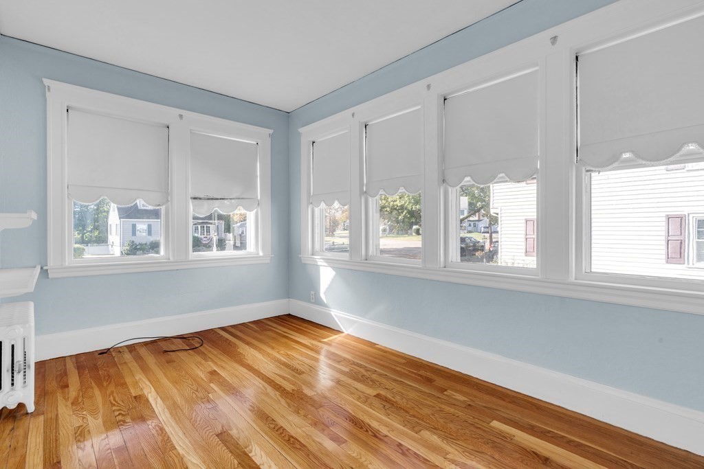47 Governor Road Stoneham, MA 02180 - Photo 13 of 27 Gallery Image 13