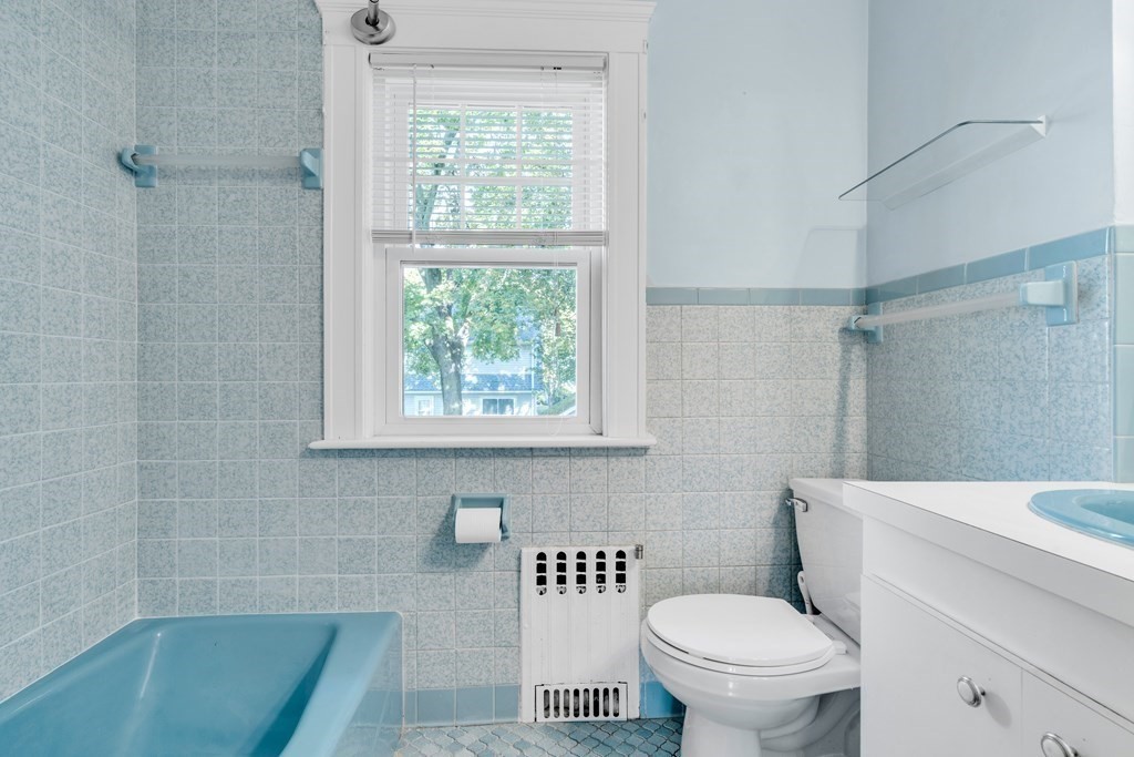 47 Governor Road Stoneham, MA 02180 - Photo 15 of 27 Gallery Image 15