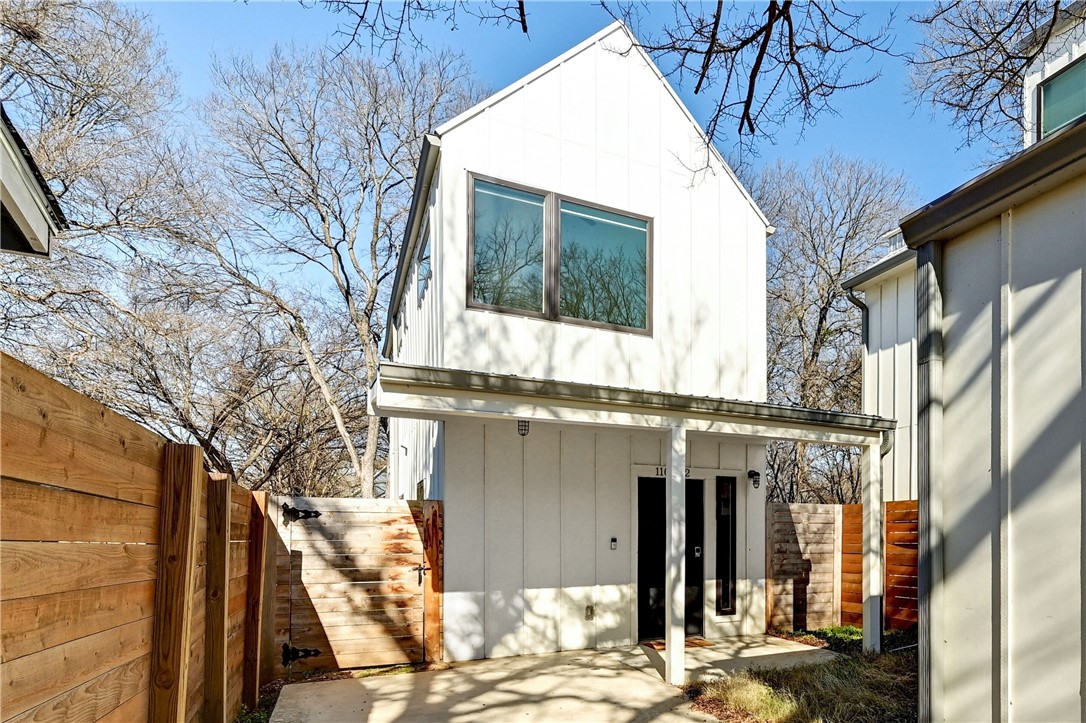 1102 Delano Street, Unit B Austin, TX 78721 - Photo 1 of 1 Gallery Image 1