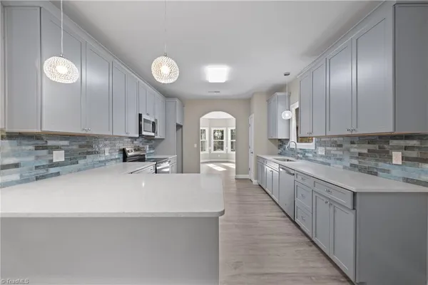 $549,900 | 1885 Paragon Drive, Winston-Salem, NC 27127