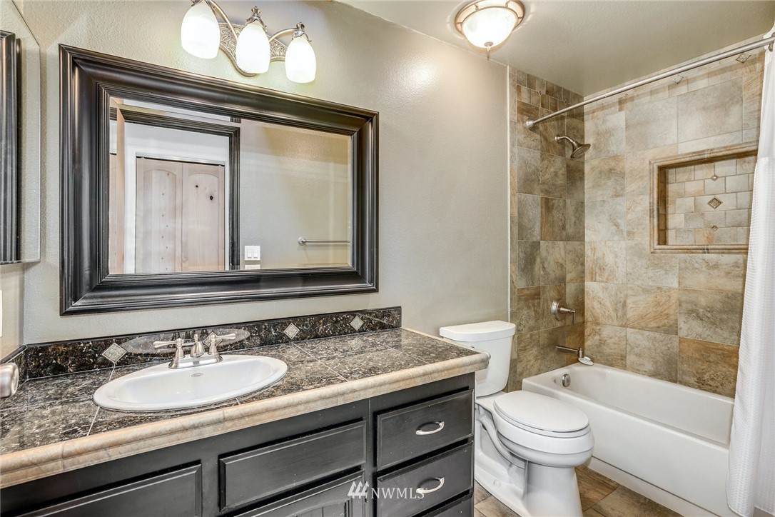18617 129th Avenue Northeast Bothell, WA 98011 - Photo 24 of 40 Gallery Image 24