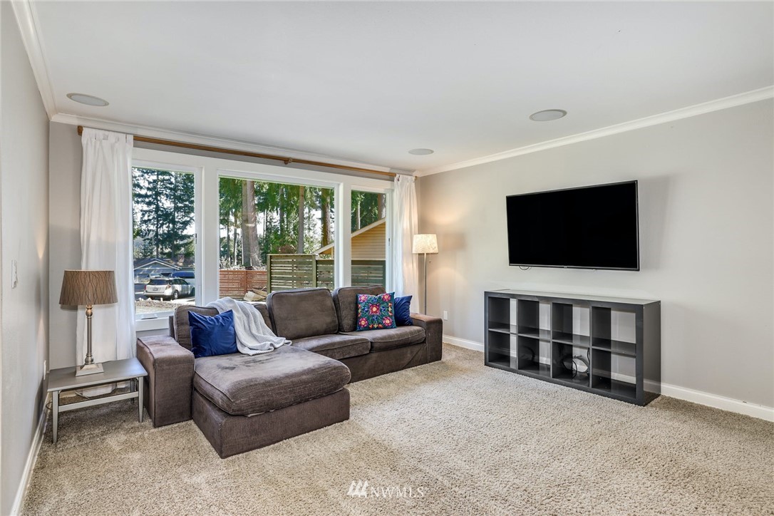 18617 129th Avenue Northeast Bothell, WA 98011 - Photo 4 of 40 Gallery Image 4