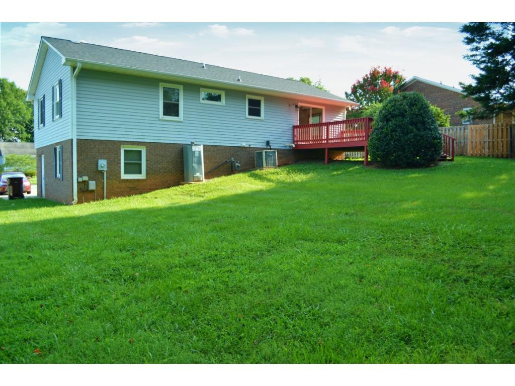 807 South Ridge Road Burlington, NC 27217 - Photo 14 of 22 Gallery Image 14