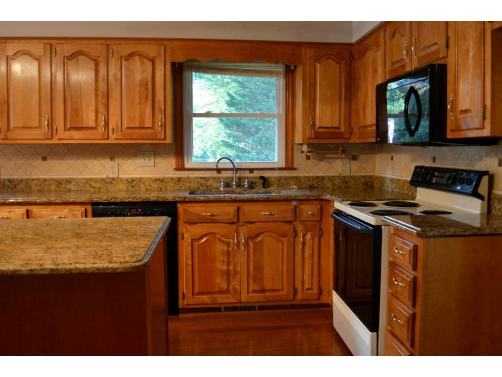 807 South Ridge Road Burlington, NC 27217 - Photo 4 of 22 Gallery Image 4