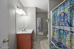 $249,000 | 1052 Beaver Pond Road, Williamstown, MA 01267