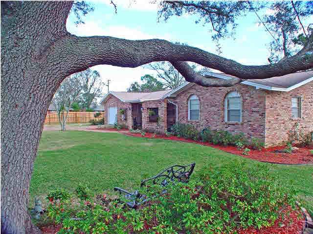 121 Dean Road Pensacola, FL 32503 - Photo 2 of 17 Gallery Image 2