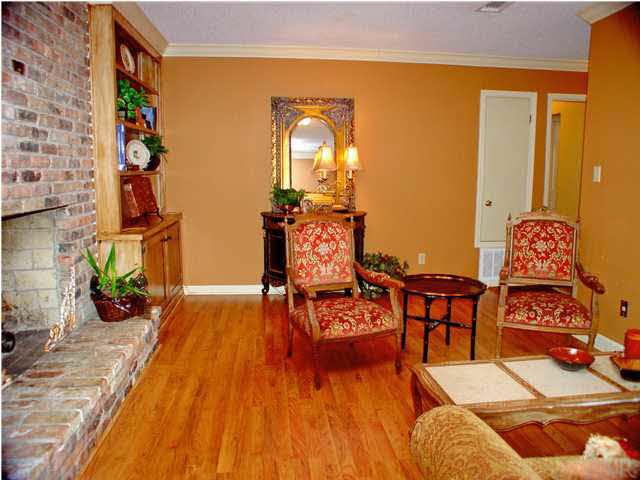 121 Dean Road Pensacola, FL 32503 - Photo 8 of 17 Gallery Image 8
