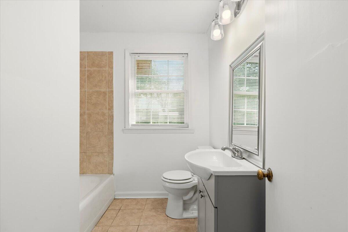 521 Rachael Street Augusta, GA 30901 - Photo 18 of 25 18-Full Bathroom