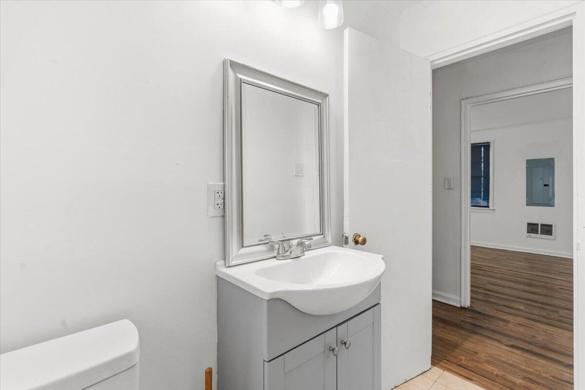 521 Rachael Street Augusta, GA 30901 - Photo 20 of 25 20-Full Bathroom