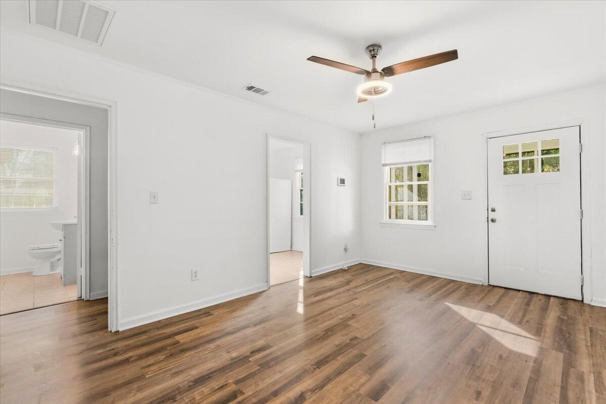 521 Rachael Street Augusta, GA 30901 - Photo 7 of 25 07-Living Room