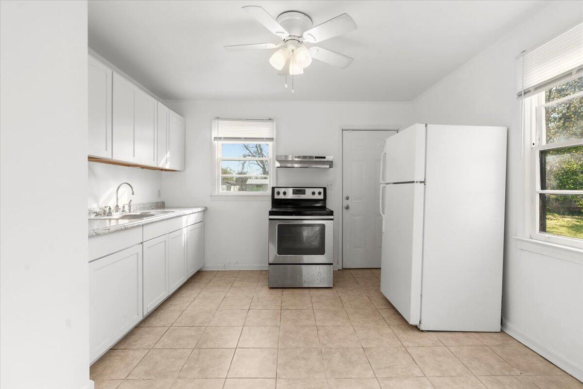 521 Rachael Street Augusta, GA 30901 - Photo 9 of 25 09-Kitchen