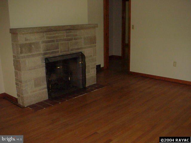 240 Forge Hill Road Mount Wolf, PA 17347 - Photo 3 of 4 Gallery Image 3