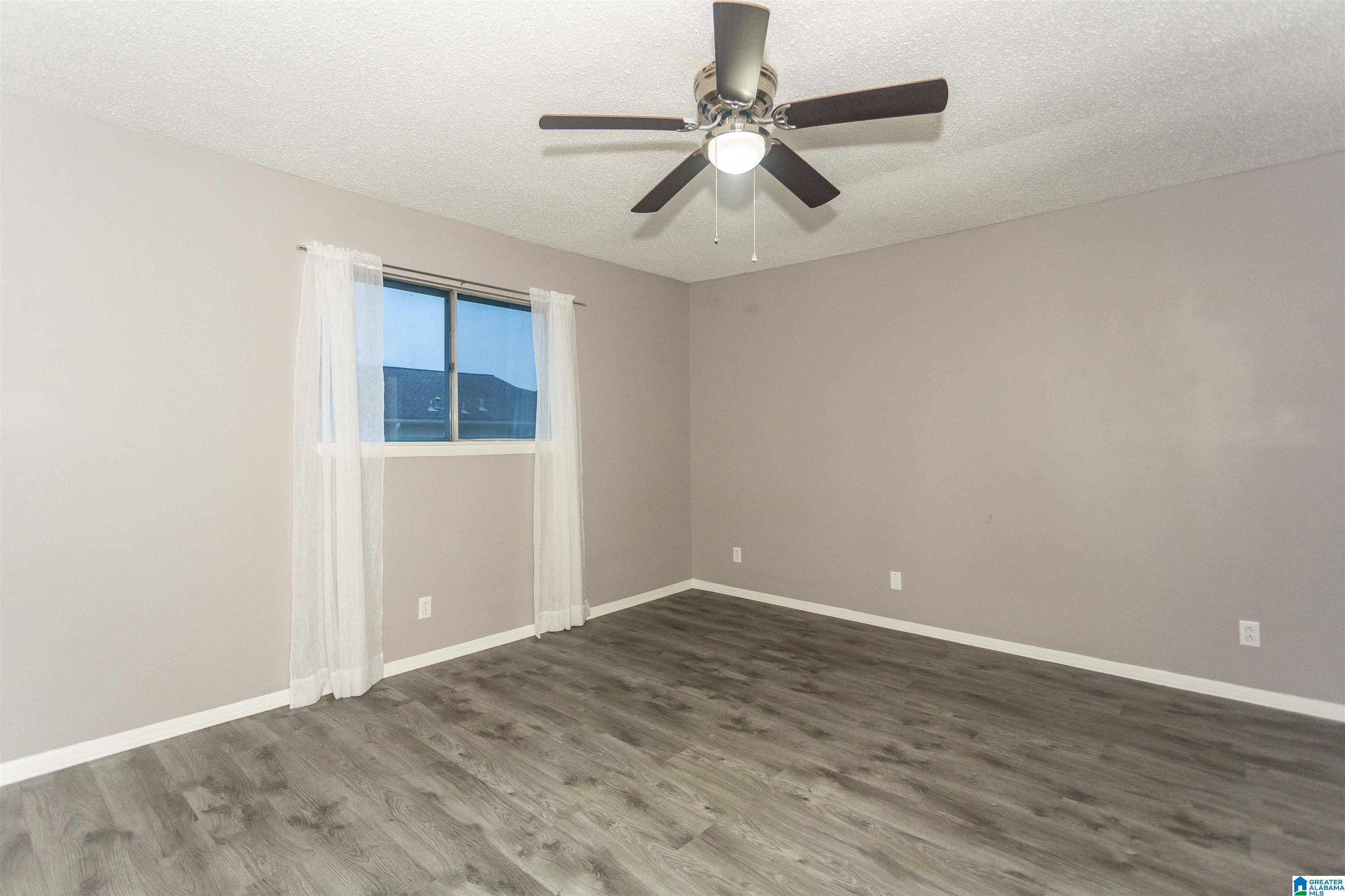 1840 Oakleaf Lane Center Point, AL 35215 - Photo 16 of 25 Gallery Image 16