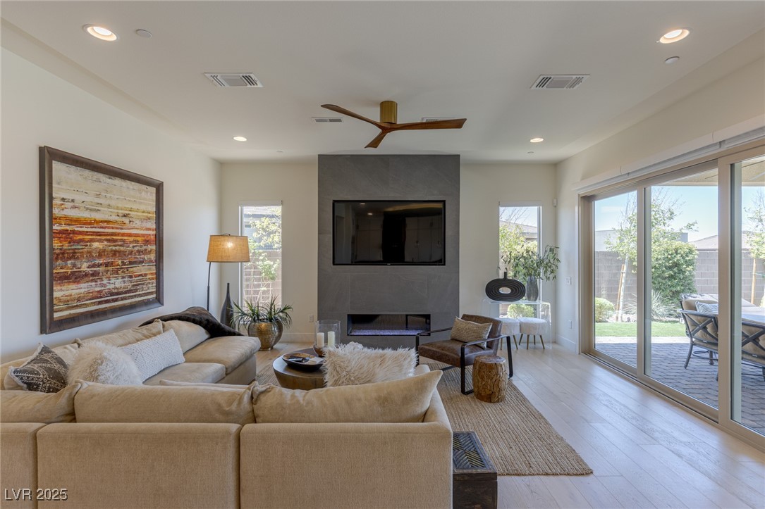 975 Amara Way Henderson, NV 89052 - Photo 16 of 75