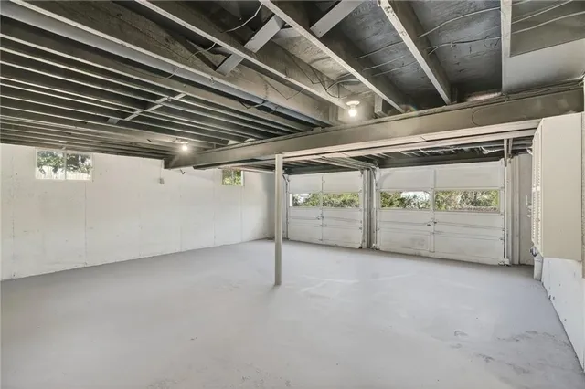 $299,500 | 9825 Potter Circle, Kansas City, MO 64134