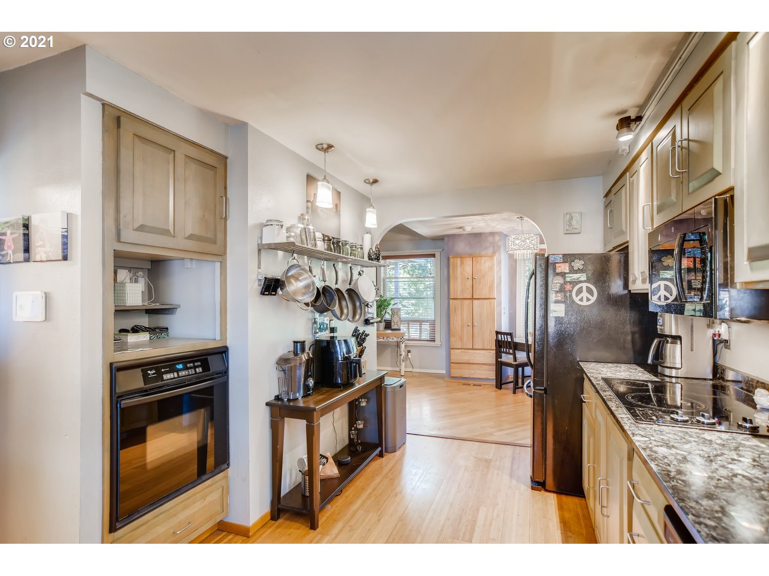 15610 South Springwater Road Oregon City, OR 97045 - Photo 9 of 28 Kitchen/Dining Room