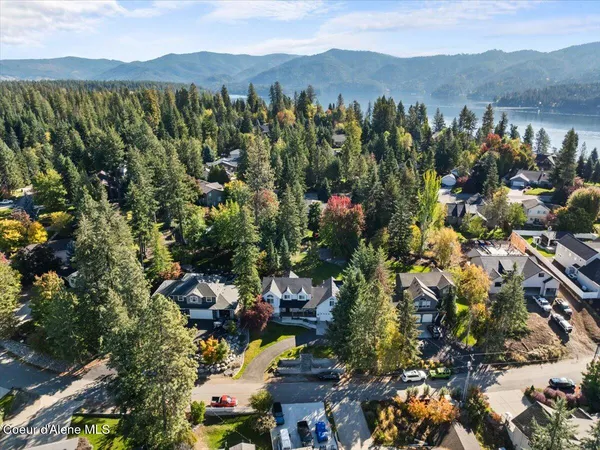 $1,395,000 | 2918 East Point Hayden Drive, Hayden, ID 83835