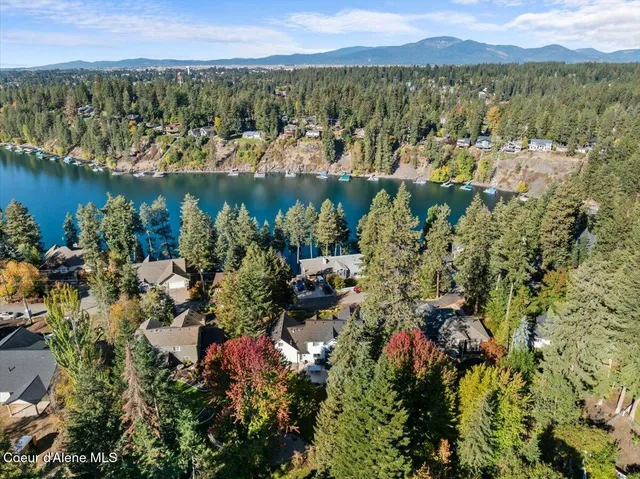 $1,395,000 | 2918 East Point Hayden Drive, Hayden, ID 83835