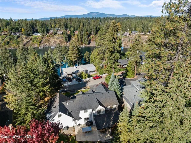 $1,395,000 | 2918 East Point Hayden Drive, Hayden, ID 83835
