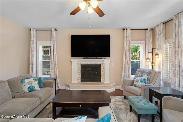 $1,395,000 | 2918 East Point Hayden Drive, Hayden, ID 83835