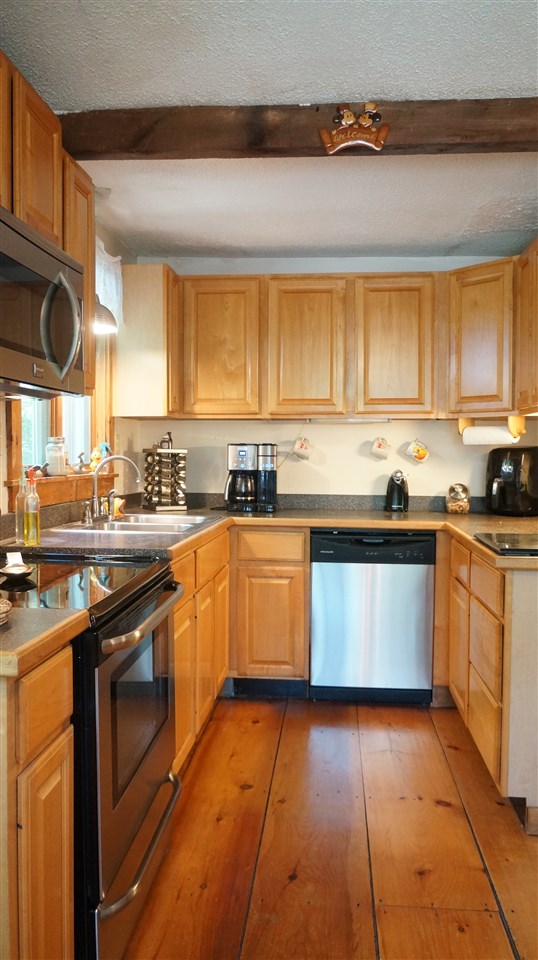 153 Walker Hill Road Weare, NH 03281 - Photo 12 of 28 Gallery Image 12