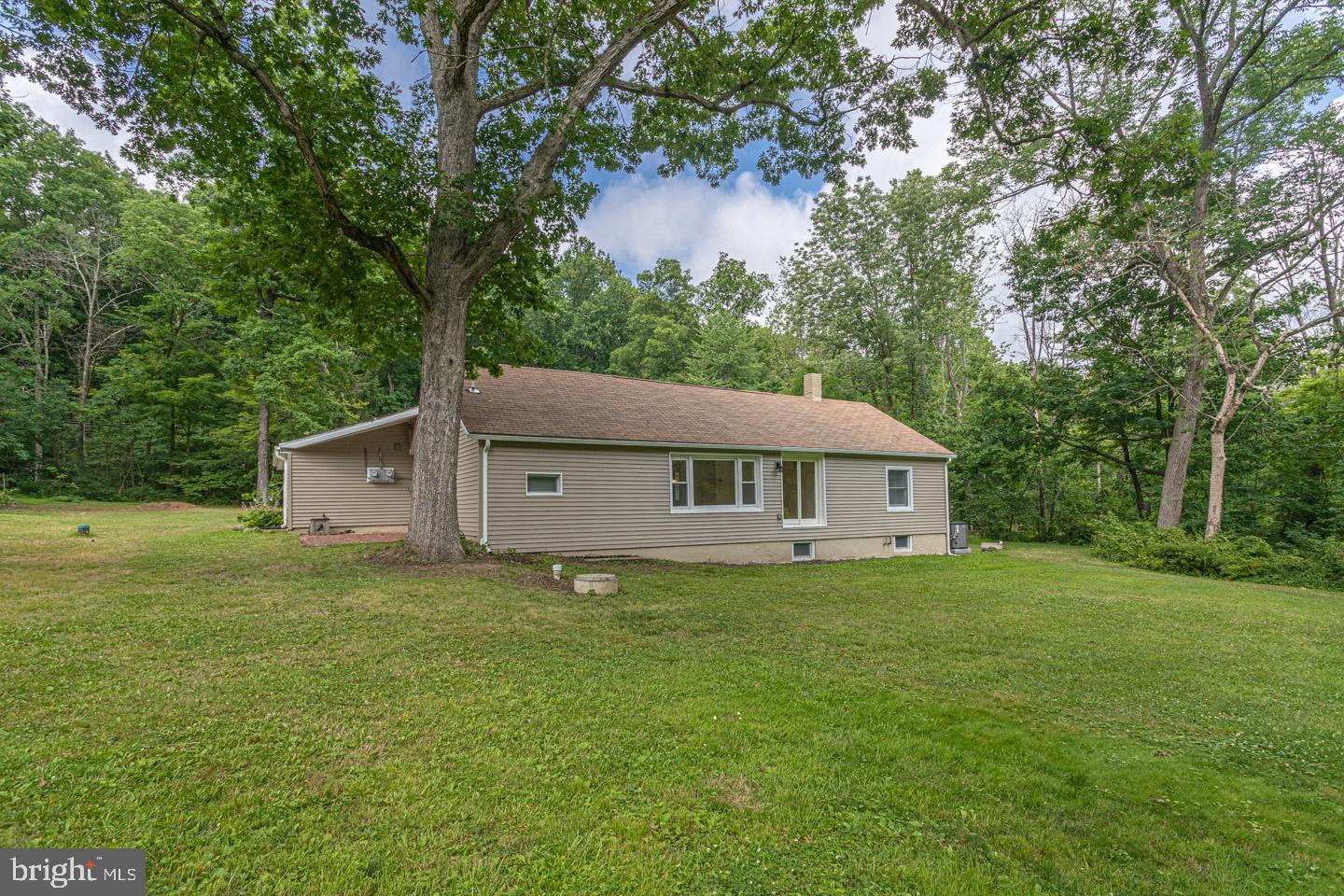 29 Knuckles Road Green Lane, PA 18054 - Photo 27 of 33