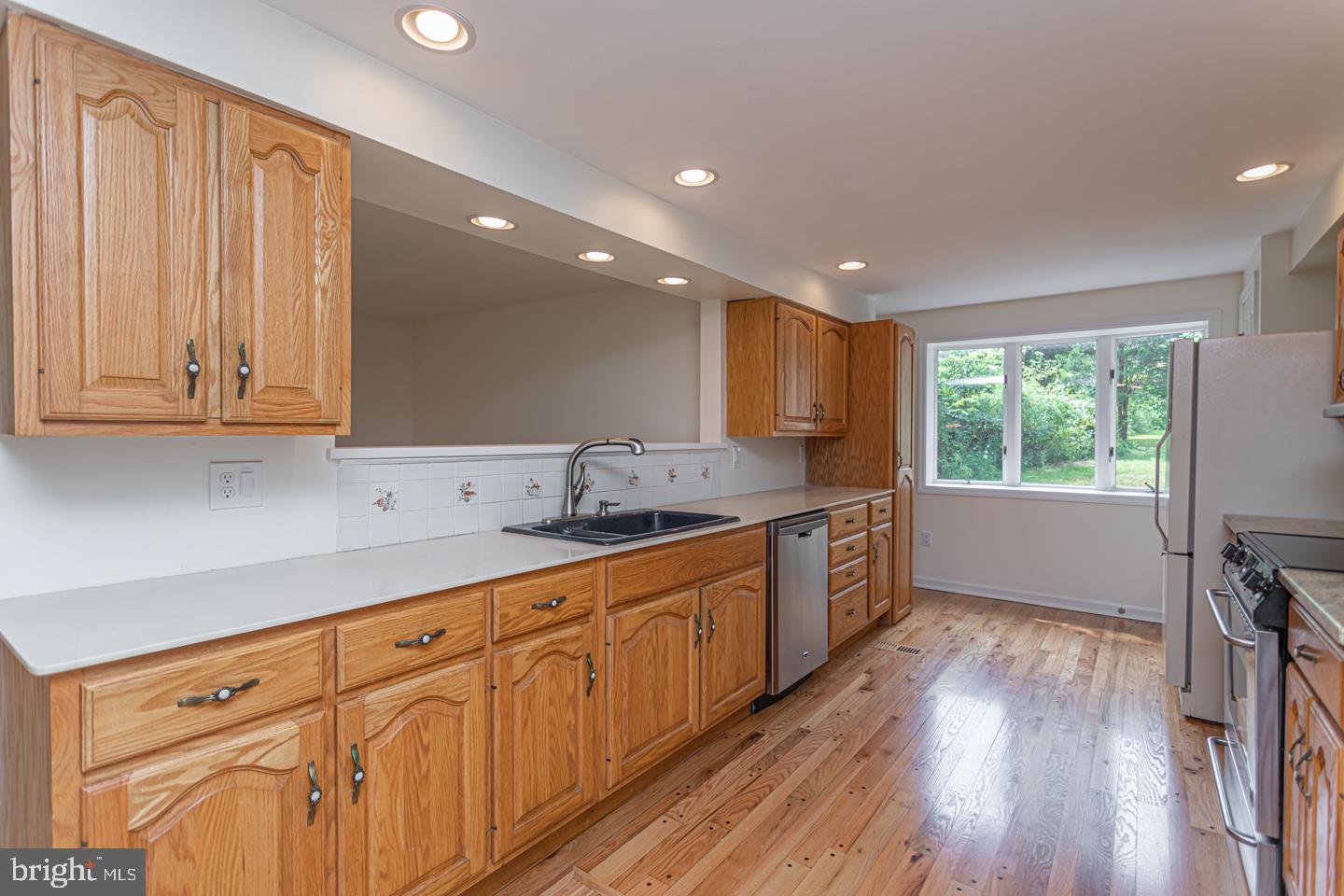 29 Knuckles Road Green Lane, PA 18054 - Photo 10 of 33