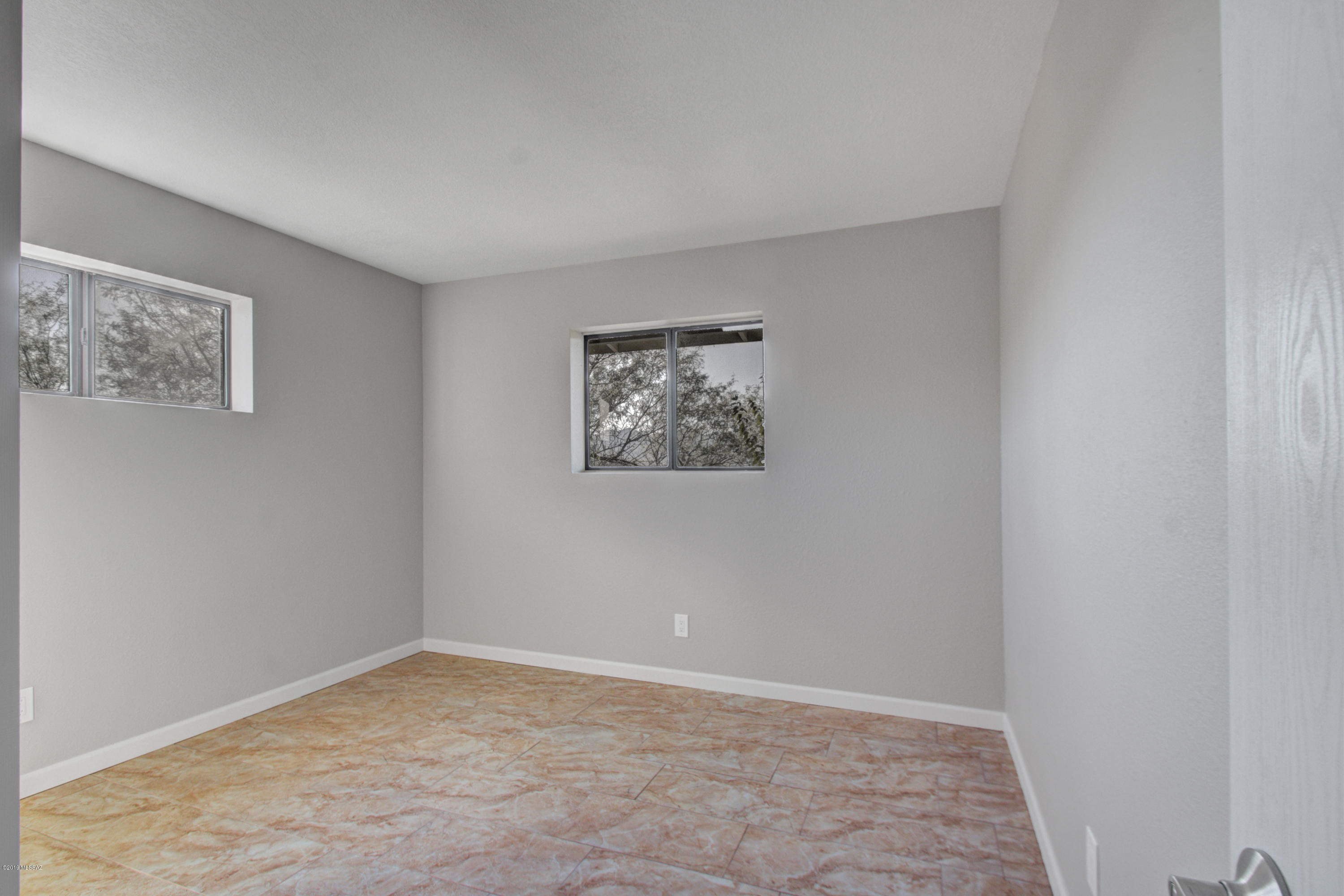 182 Bledo Court Rio Rico, AZ 85648 - Photo 14 of 37