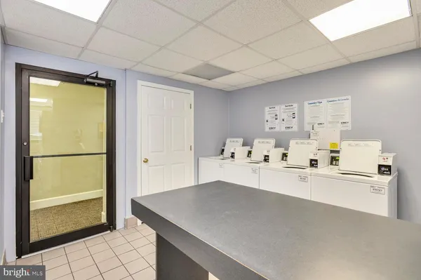 $2,950 | 820 South Washington Street, Unit B, Alexandria, VA 22314