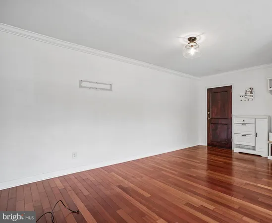 $2,950 | 820 South Washington Street, Unit B, Alexandria, VA 22314