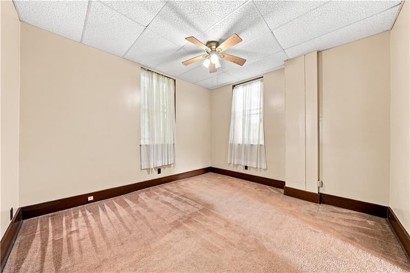 1329 Anderson Road Pittsburgh, PA 15209 - Photo 20 of 37 Gallery Image 20