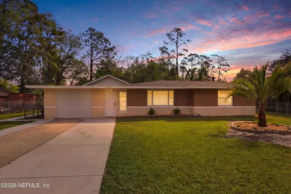 $2,100 | 9565 Carbondale Drive West, Unit B, Jacksonville, FL 32208