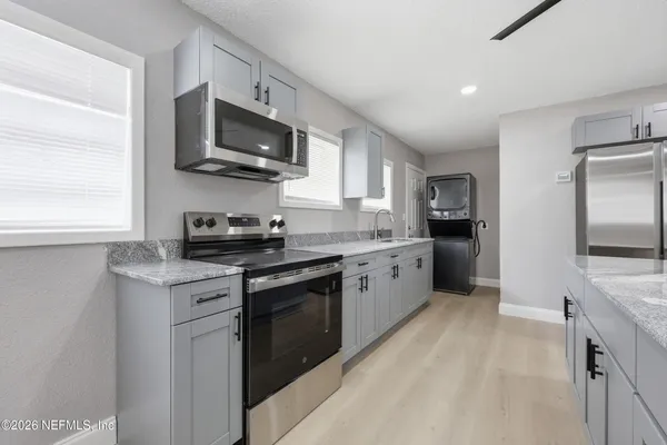 $2,100 | 9565 Carbondale Drive West, Unit B, Jacksonville, FL 32208