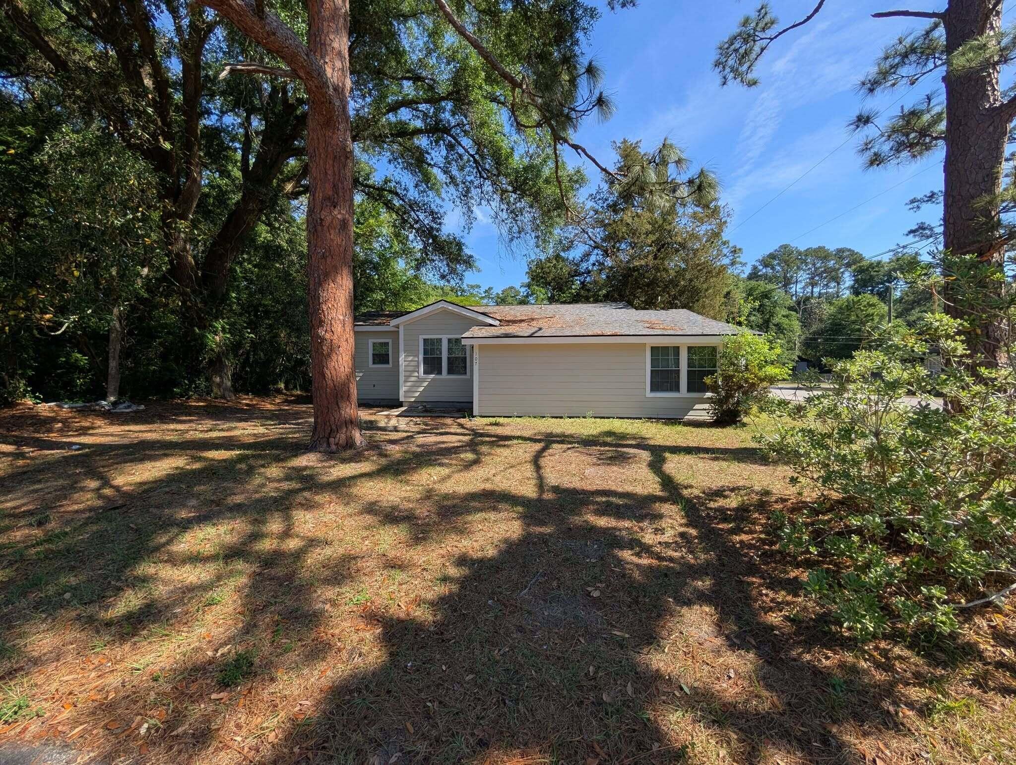 107 Converse Street Walterboro, SC 29488 - Photo 2 of 33 1073